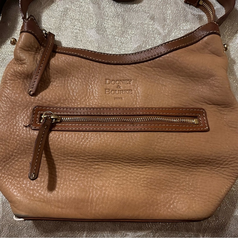 Vintage Dooney with callouts boho shoulder bag